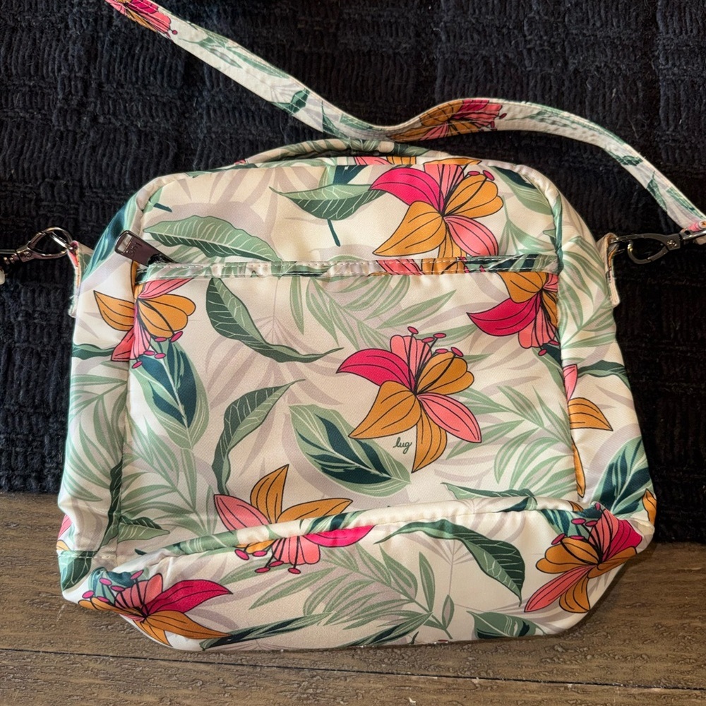Lug Ranger Floral Print Tropical Multi-Pocket Travel Crossbody Purse Lily Sand - Picture 4 of 9